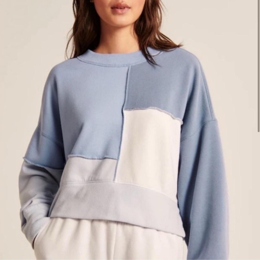 Abercrombie & Fitch Patchwork Crew Neck Sweater